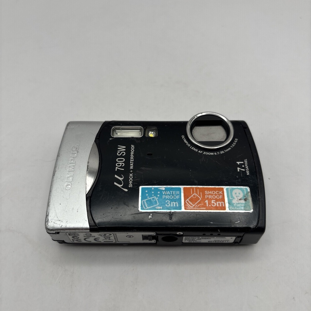 Olympus Stylus 790 SW Black Waterproof 7.1MP Digital Camera with 3x Optical Zoom